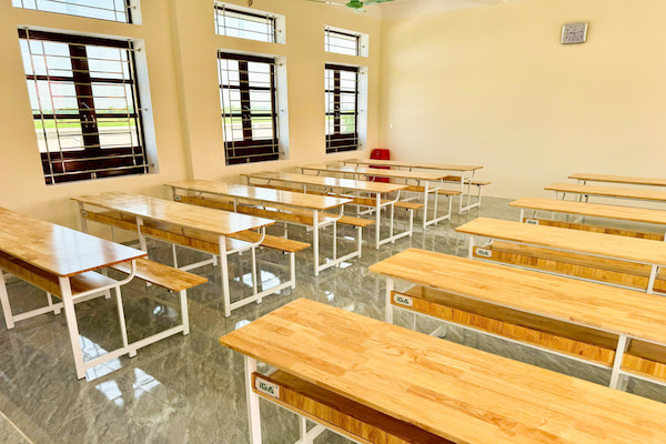 Bàn học sinh