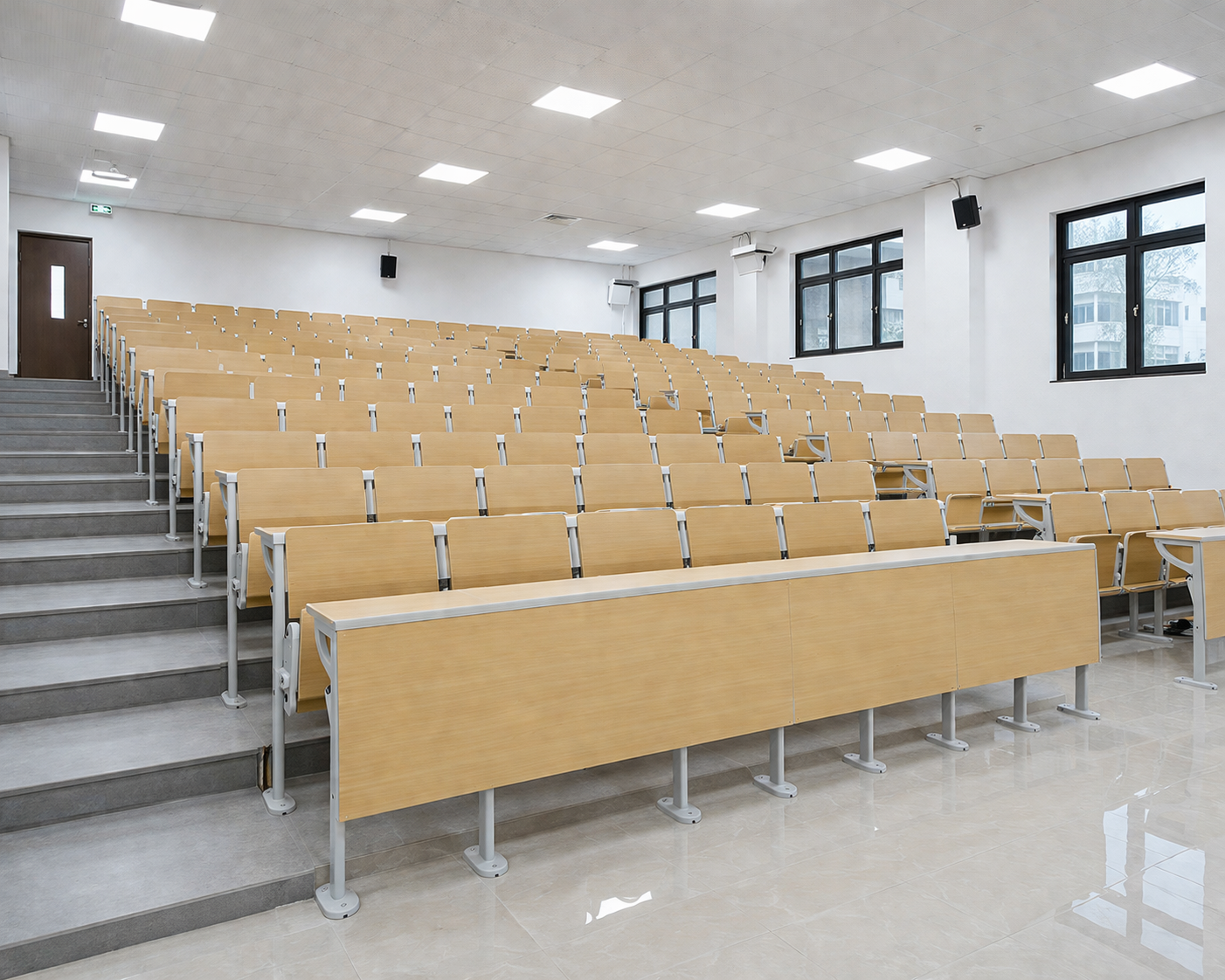 bàn ghế đại học